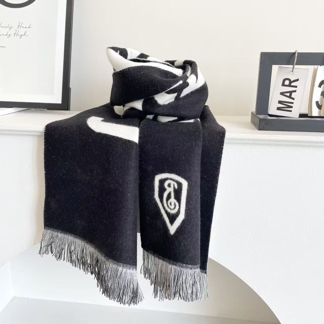 巴宝利💋新款到😍手慢🈚️抢‼️‼️👏💙顶级原单正品旷世绝美顶级高端货👼【绝对值得珍藏👍】👏香奈儿绝美百搭