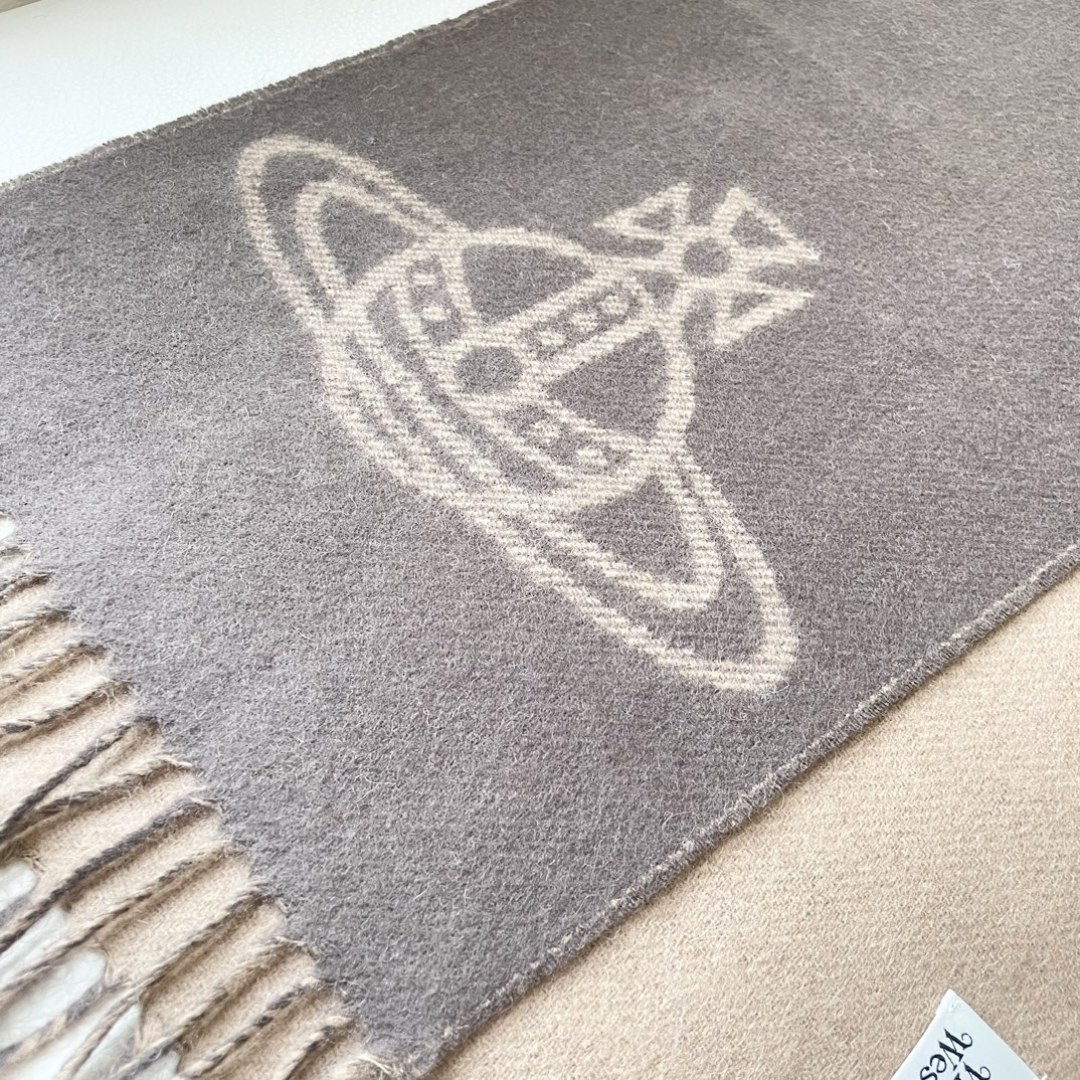 ✨✨英国朋克教母“西太后Vivienne Westwood”最爱的土星❗❗从精神上，Vivenne We