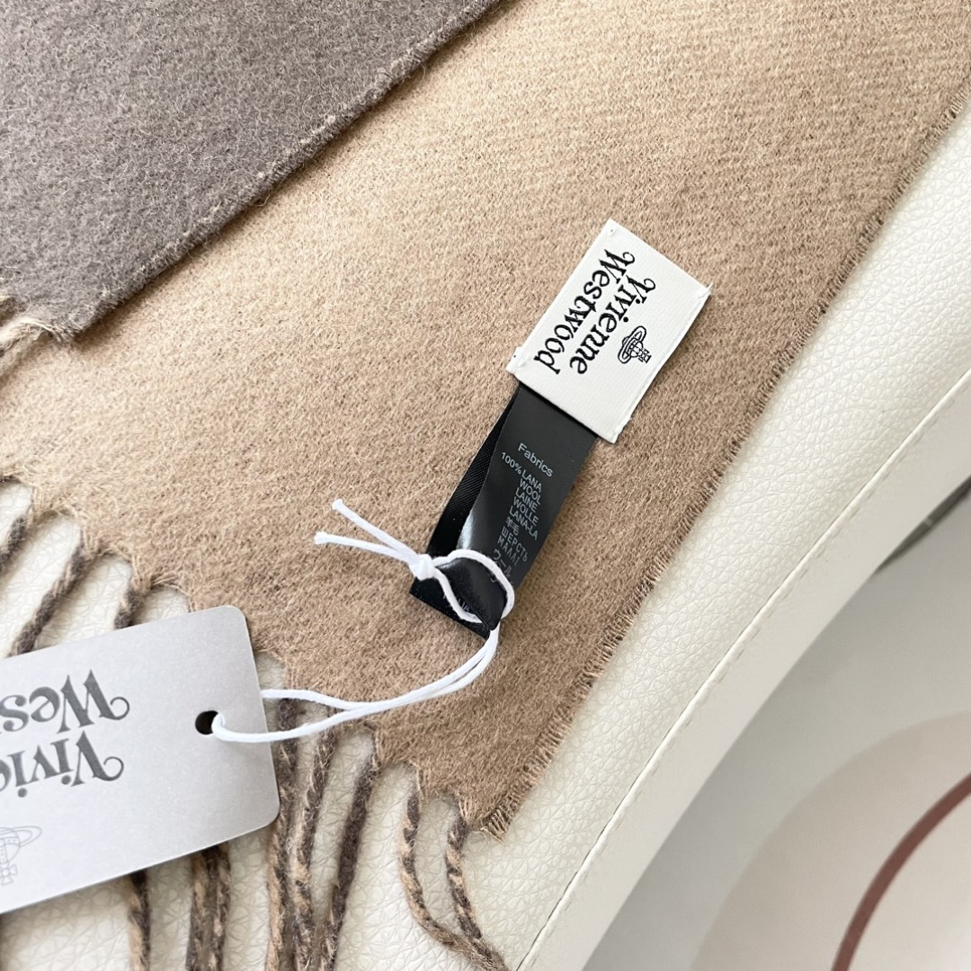 ✨✨英国朋克教母“西太后Vivienne Westwood”最爱的土星❗❗从精神上，Vivenne We