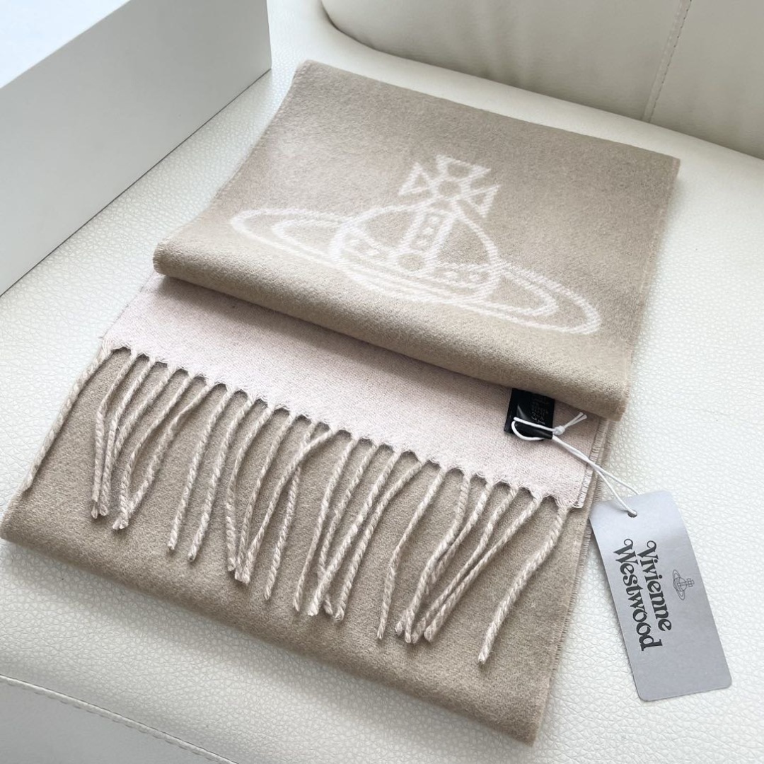 ✨✨英国朋克教母“西太后Vivienne Westwood”最爱的土星❗❗从精神上，Vivenne We