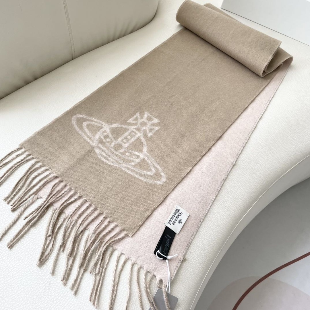 ✨✨英国朋克教母“西太后Vivienne Westwood”最爱的土星❗❗从精神上，Vivenne We