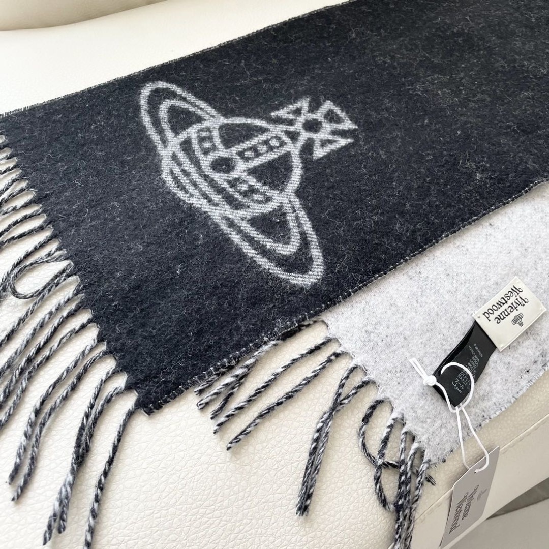 ✨✨英国朋克教母“西太后Vivienne Westwood”最爱的土星❗❗从精神上，Vivenne We