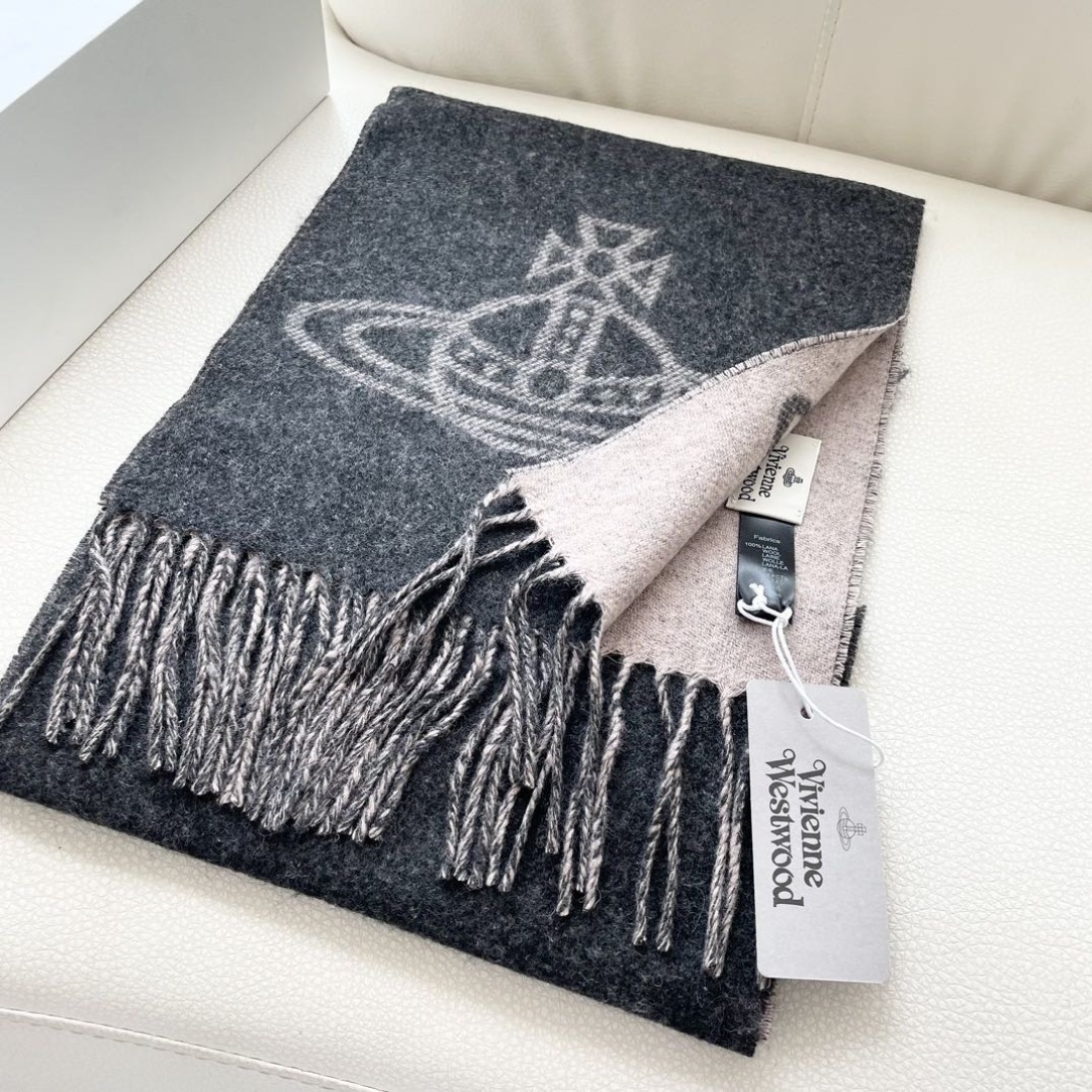 ✨✨英国朋克教母“西太后Vivienne Westwood”最爱的土星❗❗从精神上，Vivenne We