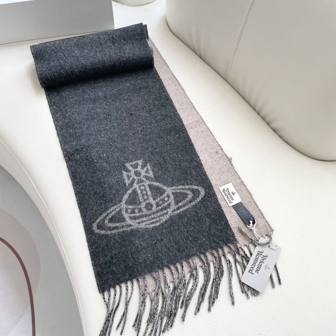 ✨✨英国朋克教母“西太后Vivienne Westwood”最爱的土星❗❗从精神上，Vivenne We