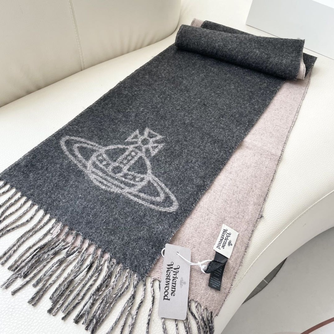 ✨✨英国朋克教母“西太后Vivienne Westwood”最爱的土星❗❗从精神上，Vivenne We