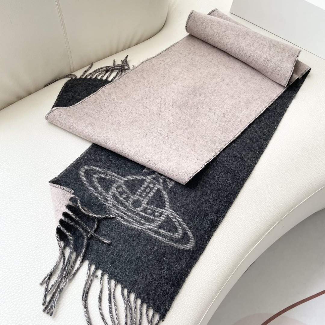 ✨✨英国朋克教母“西太后Vivienne Westwood”最爱的土星❗❗从精神上，Vivenne We