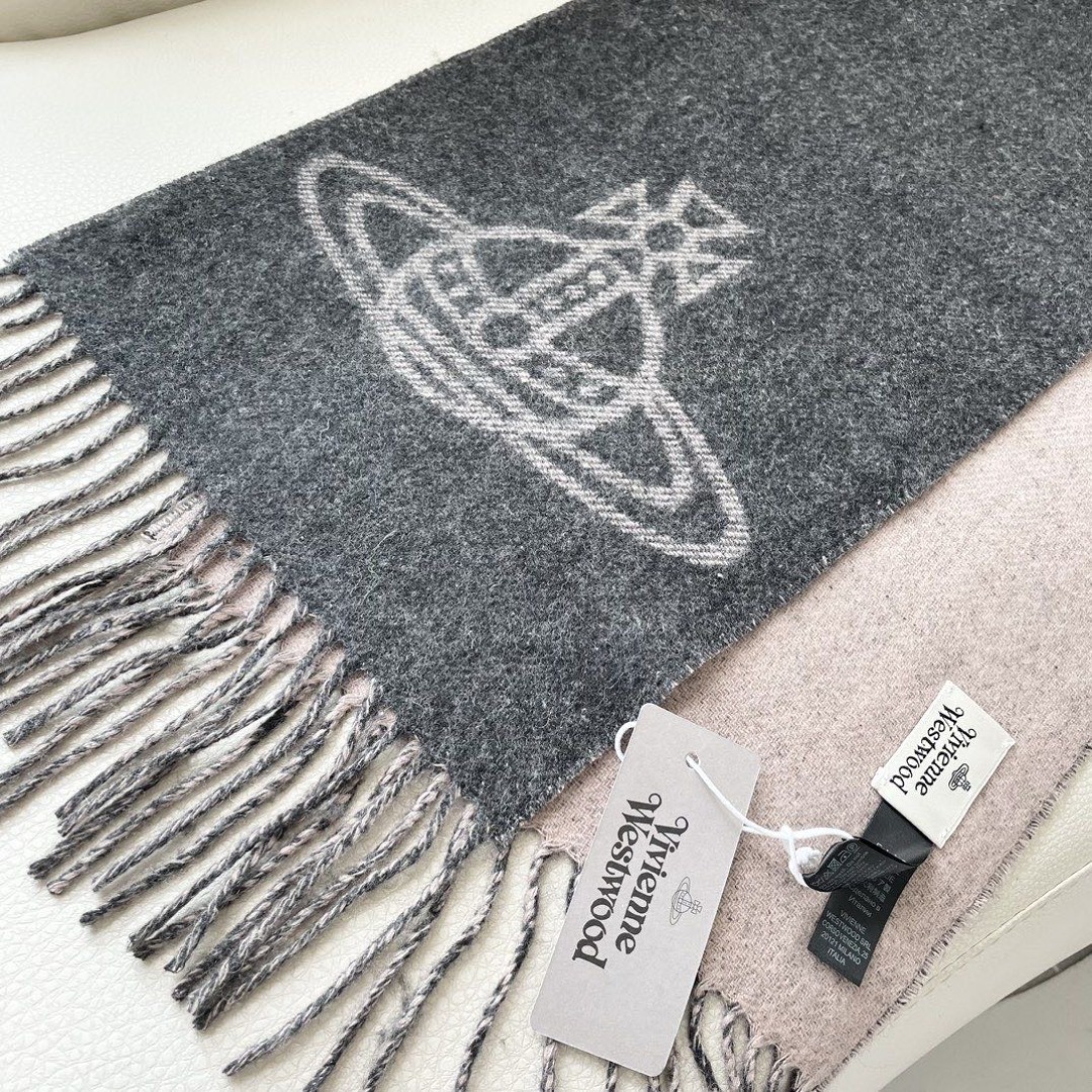 ✨✨英国朋克教母“西太后Vivienne Westwood”最爱的土星❗❗从精神上，Vivenne We