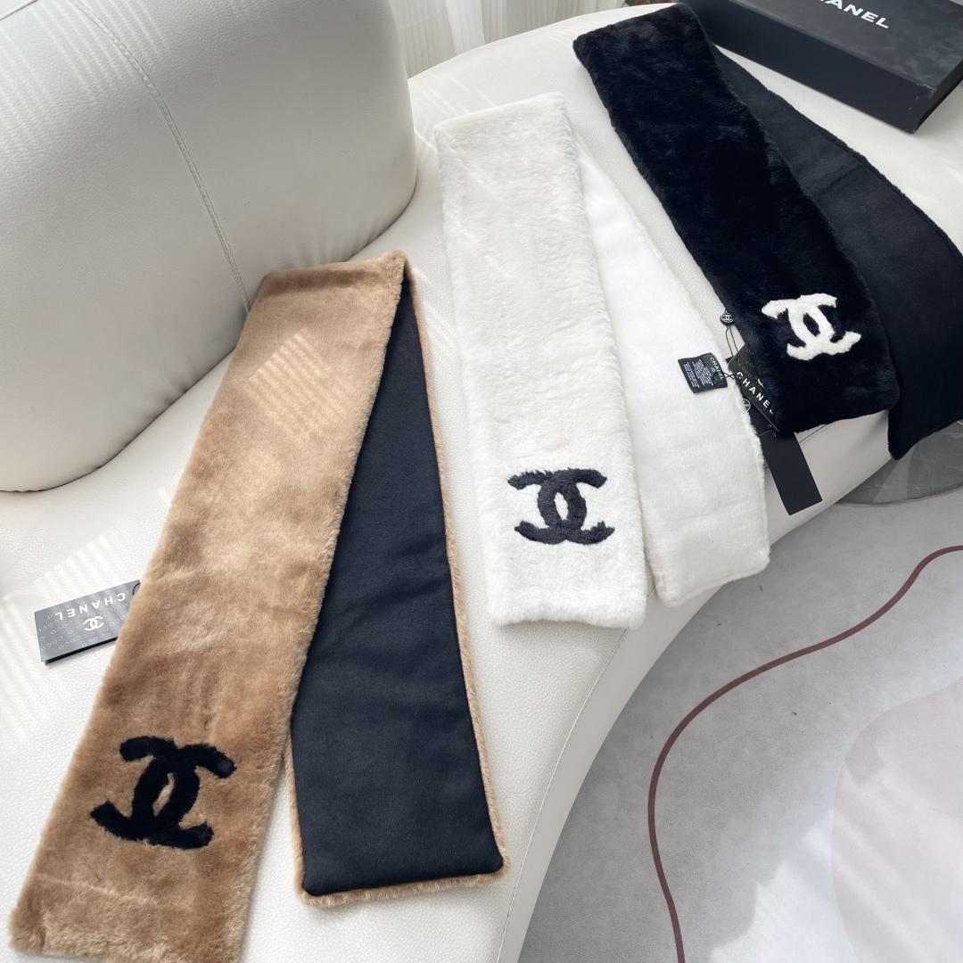 【▪️超级保暖Chanel秋冬新款！！！】简约奢华大气白富美，进口人工皮草和羊绒的结合，高级的范畴已不只