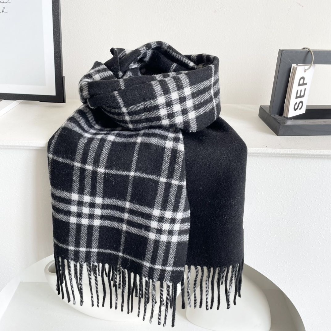 爆款上新 情侣款👍👍B家【经典战马】独家牛货🐂 奢华尽在尺寸之间，高端品质‼️具有超高羊绒品质才会被此品