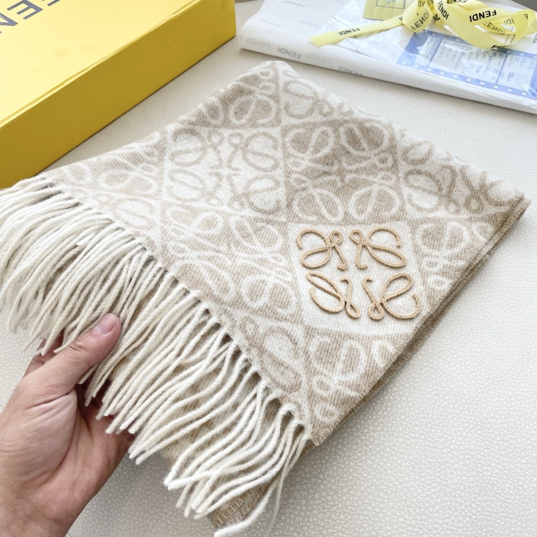 👑👑新款顶级原单中性款‼️罗意威【LW条纹长巾】很幸運拿到這個品牌的東西，真的不多見，很少在國內做訂單，