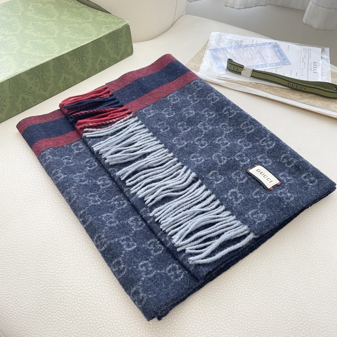 Gucci · 古奇经典羊绒披肩围巾❗来个硬货.麻溜的安排上.纯正出口❗原订单已经交货一批，其中一批刚过