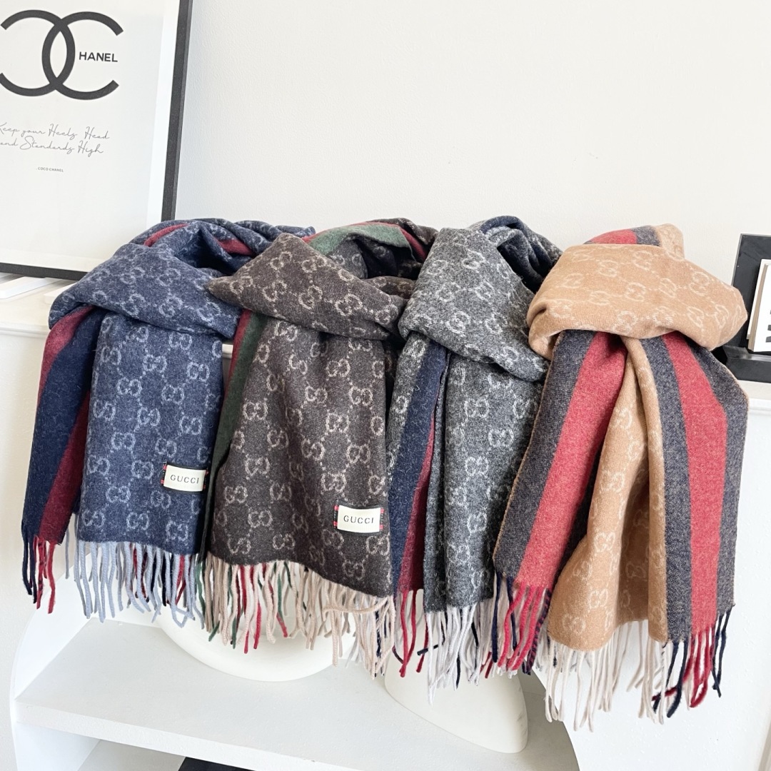 Gucci · 古奇经典羊绒披肩围巾❗来个硬货.麻溜的安排上.纯正出口❗原订单已经交货一批，其中一批刚过