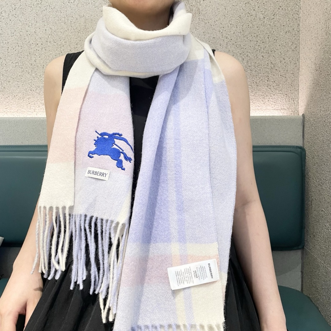 爆款🔺双面羊绒专柜同步 经典设计完美，若隐若现的巴宝利标志，强烈推荐手慢无‼️千万别去专柜买‼️代购就要