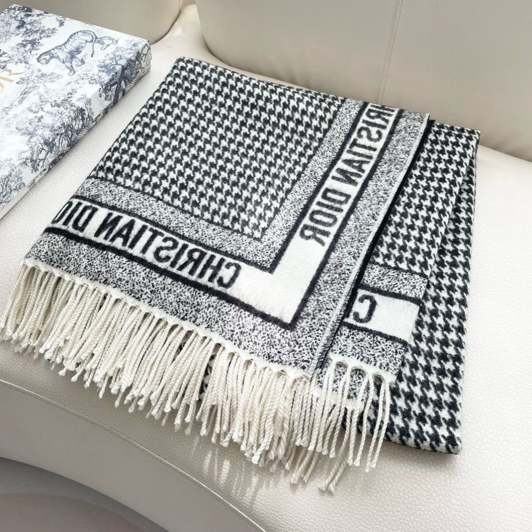 国内最好NO.1❗️~即将火爆代购圈，今年大披肩真的好火爆。，因为实物真的很震撼，绝逼好东西👍❗️Dio