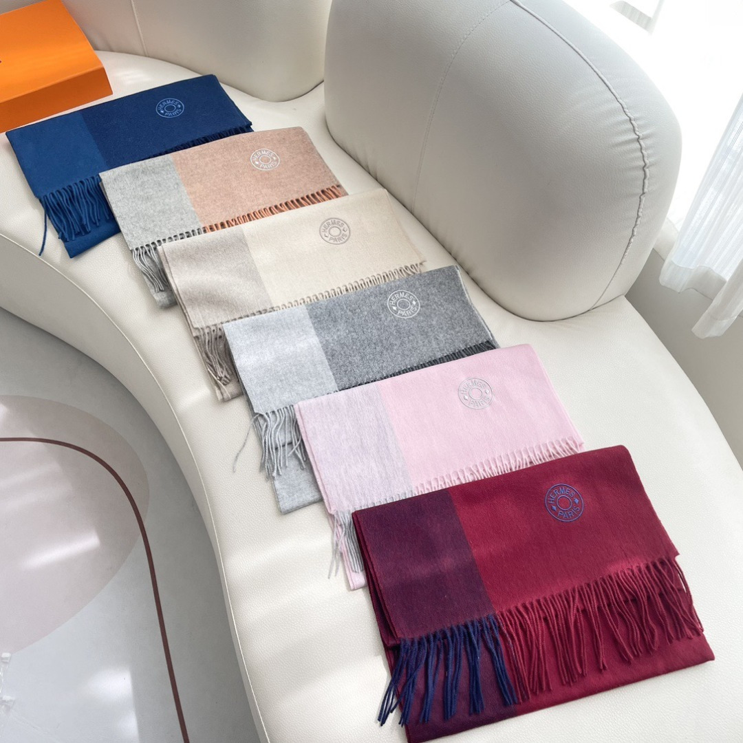 上新2025爱马仕男女款围巾且买且珍惜😍~都是出口订单所以比较难遇❤️东西讲究少而精😍好看的一定要收😎这