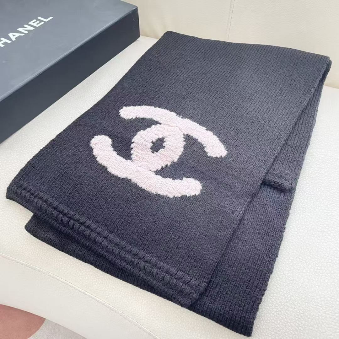 CHANEL香奈儿 【25B 秋冬】品牌标识 真丝 绒线围巾 男女同款情侣款 190X35