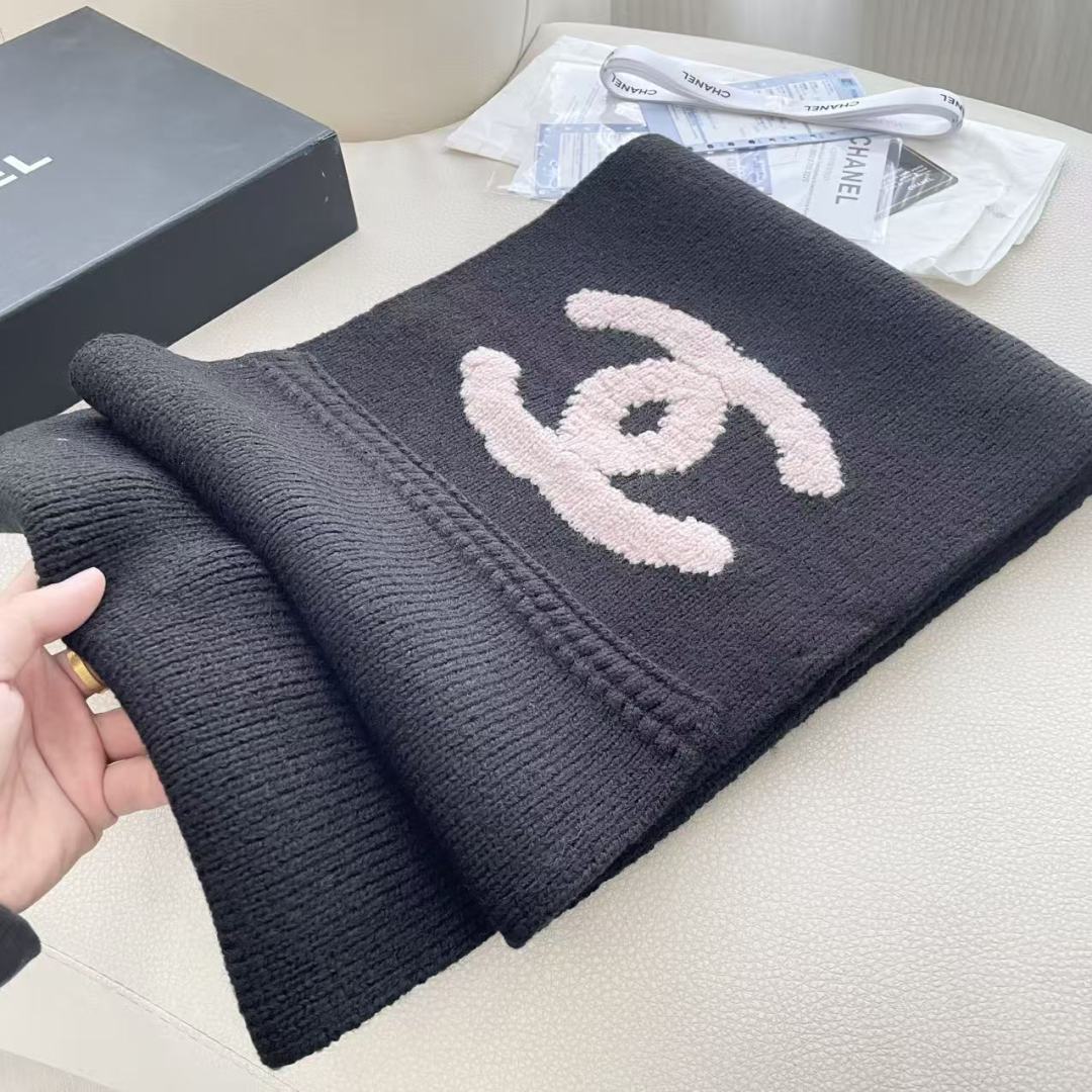 CHANEL香奈儿 【25B 秋冬】品牌标识 真丝 绒线围巾 男女同款情侣款 190X35