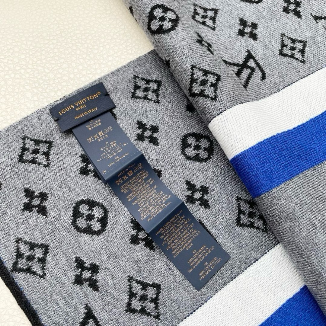 上新2025爱马仕男女款围巾且买且珍惜😍~都是出口订单所以比较难遇❤️东西讲究少而精😍好看的一定要收😎这