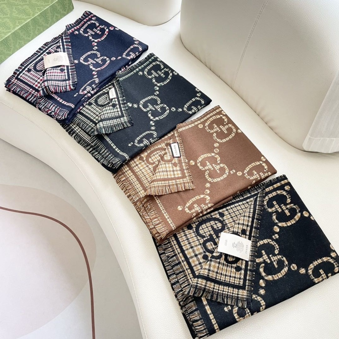 Gucci · 古奇经典羊绒披肩围巾❗来个硬货.麻溜的安排上.纯正出口❗原订单已经交货一批，其中一批刚过