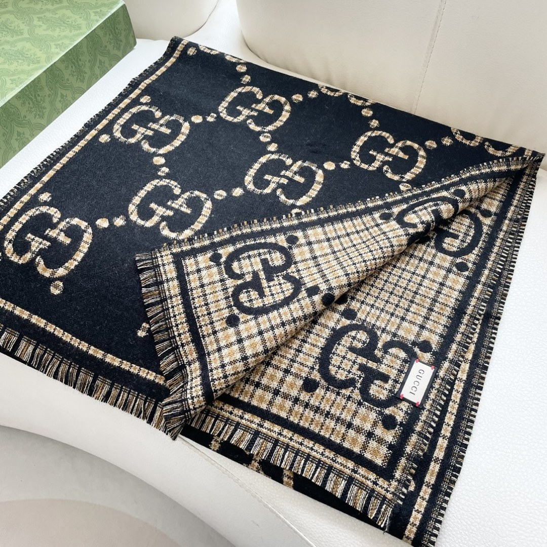 Gucci · 古奇经典羊绒披肩围巾❗来个硬货.麻溜的安排上.纯正出口❗原订单已经交货一批，其中一批刚过