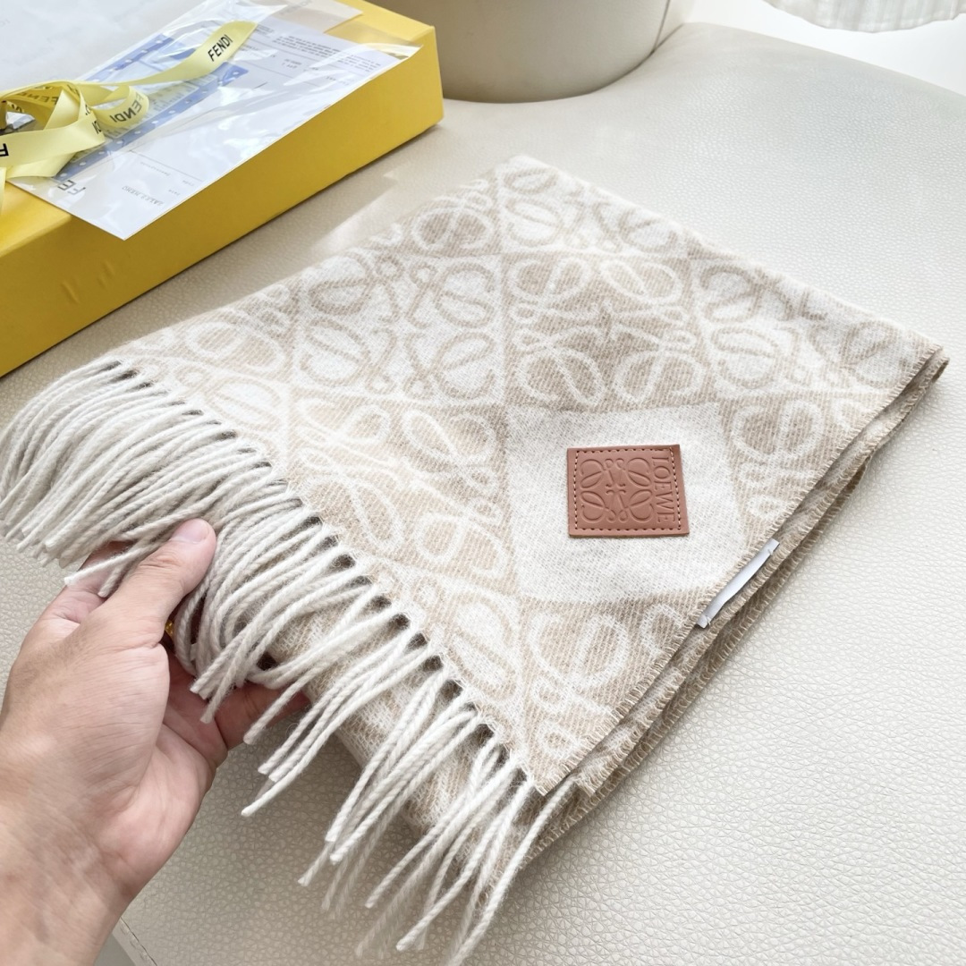 👑👑新款顶级原单中性款‼️罗意威【LW条纹长巾】很幸運拿到這個品牌的東西，真的不多見，很少在國內做訂單，