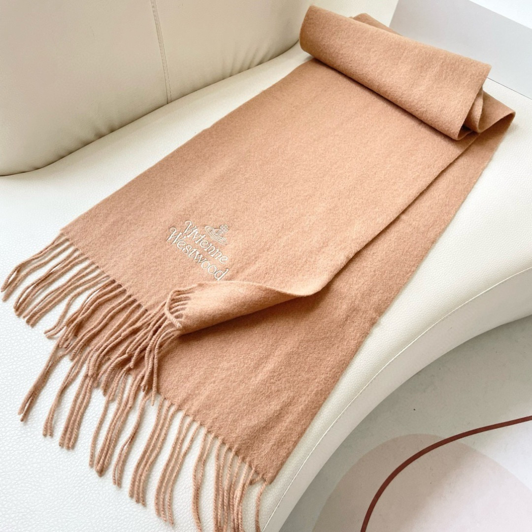 ✨✨英国朋克教母“西太后Vivienne Westwood”最爱的土星❗❗从精神上，Vivenne We