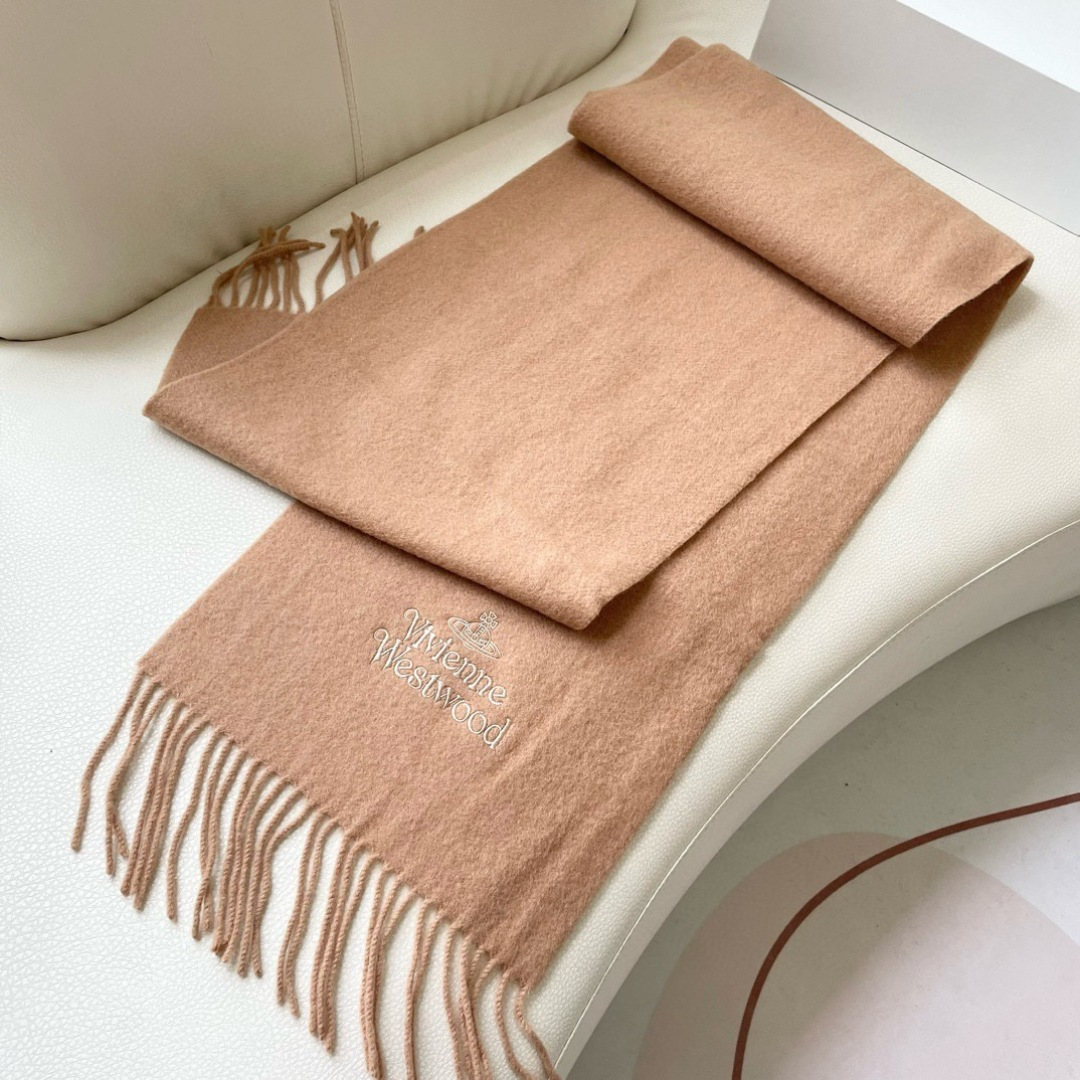 ✨✨英国朋克教母“西太后Vivienne Westwood”最爱的土星❗❗从精神上，Vivenne We