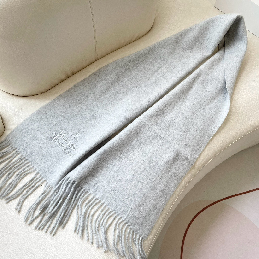 ✨✨英国朋克教母“西太后Vivienne Westwood”最爱的土星❗❗从精神上，Vivenne We