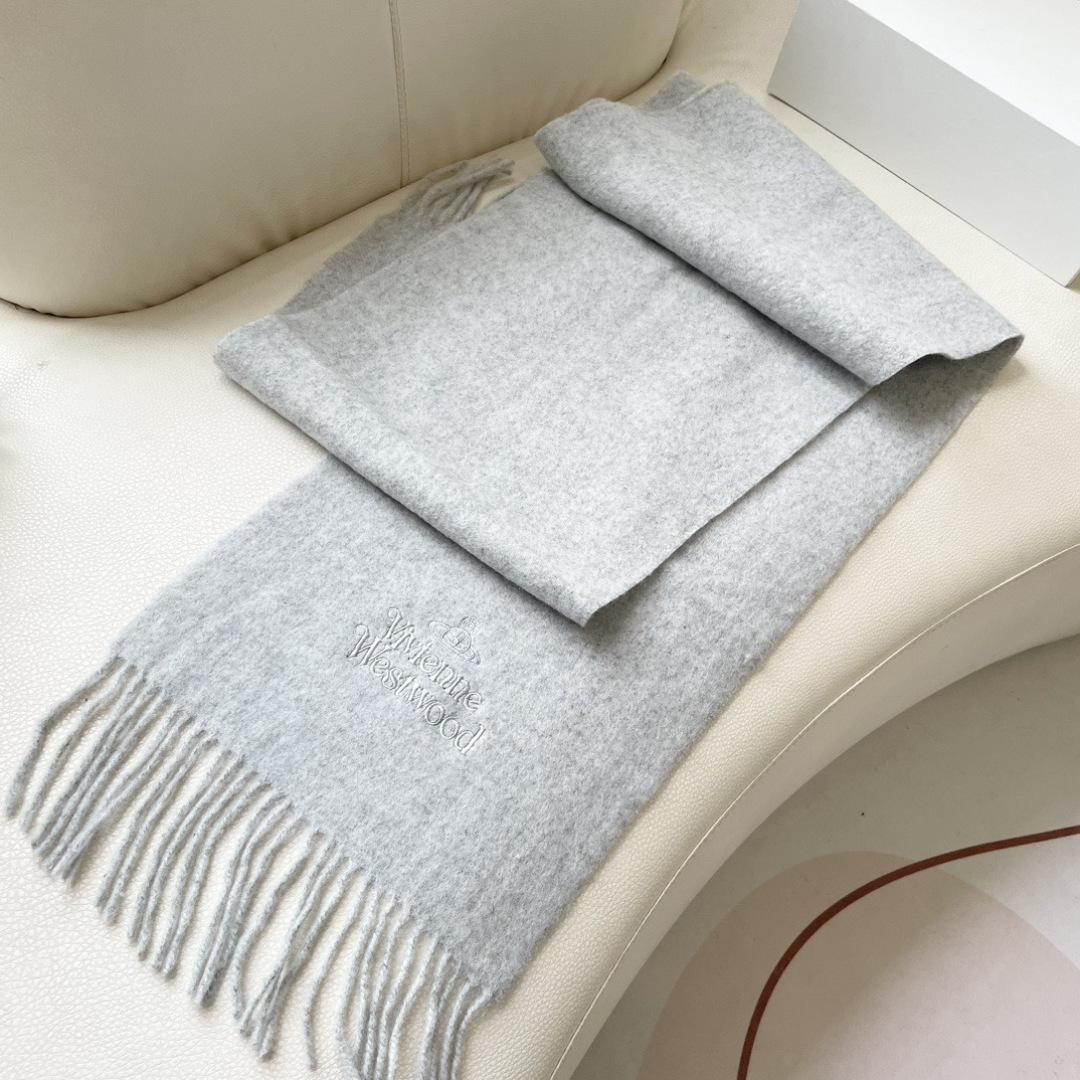 ✨✨英国朋克教母“西太后Vivienne Westwood”最爱的土星❗❗从精神上，Vivenne We