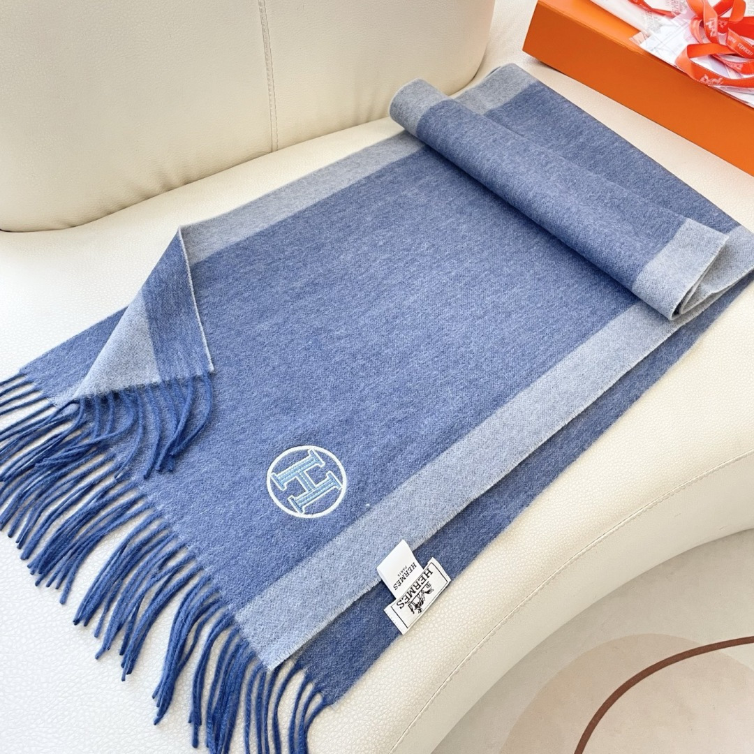 上新2025爱马仕男女款围巾且买且珍惜😍~都是出口订单所以比较难遇❤️东西讲究少而精😍好看的一定要收😎这