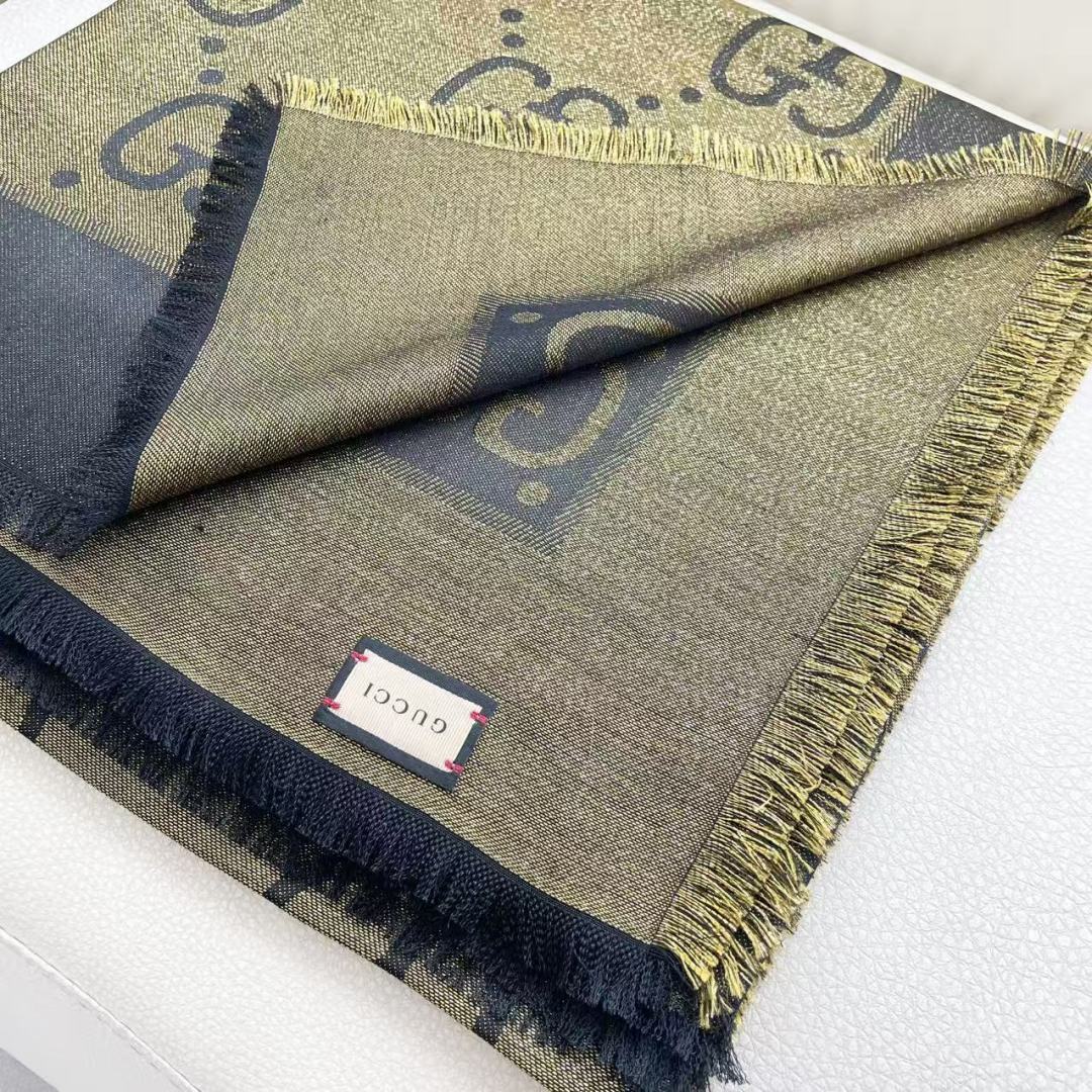 Gucci · 古奇经典羊绒真丝围巾❗来个硬货.麻溜的安排上.纯正出口❗原订单已经交货一批，其中一批刚过