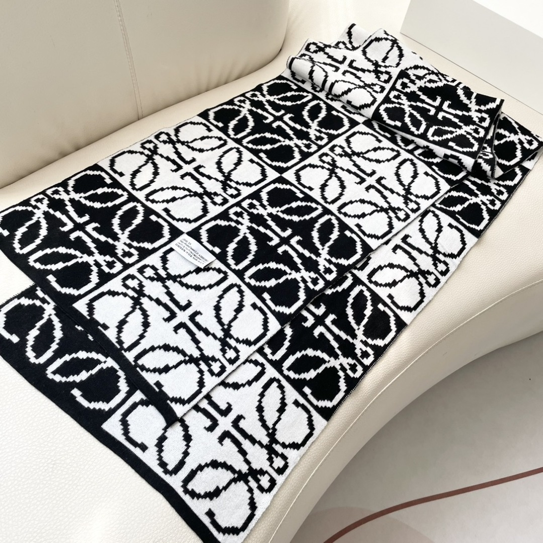 🔥爆款‼️顶级高尖端⚠️【LOEWE罗意威直供迪拜出口货‼️】🎀官网双面罗意威2024新品✨双面羊绒围巾