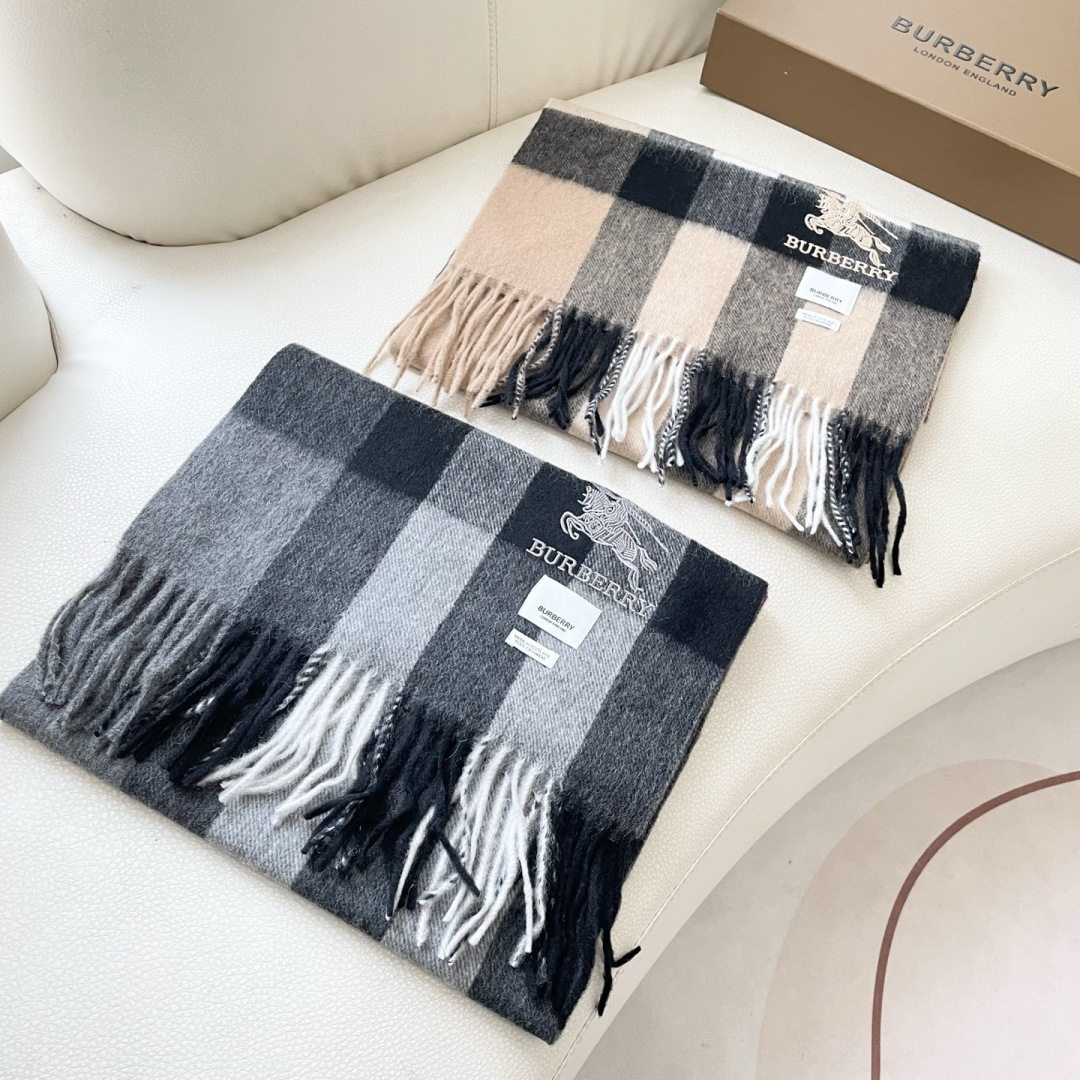 爆款上新 情侣款👍👍B家【经典战马】独家牛货🐂 奢华尽在尺寸之间，高端品质‼️具有超高羊绒品质才会被此品