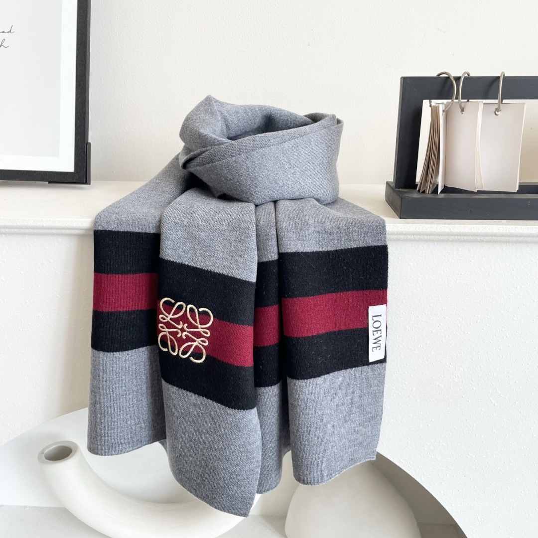 🔥爆款‼️顶级高尖端⚠️【LOEWE罗意威直供迪拜出口货‼️】🎀官网双面罗意威2024新品✨双面羊绒围巾