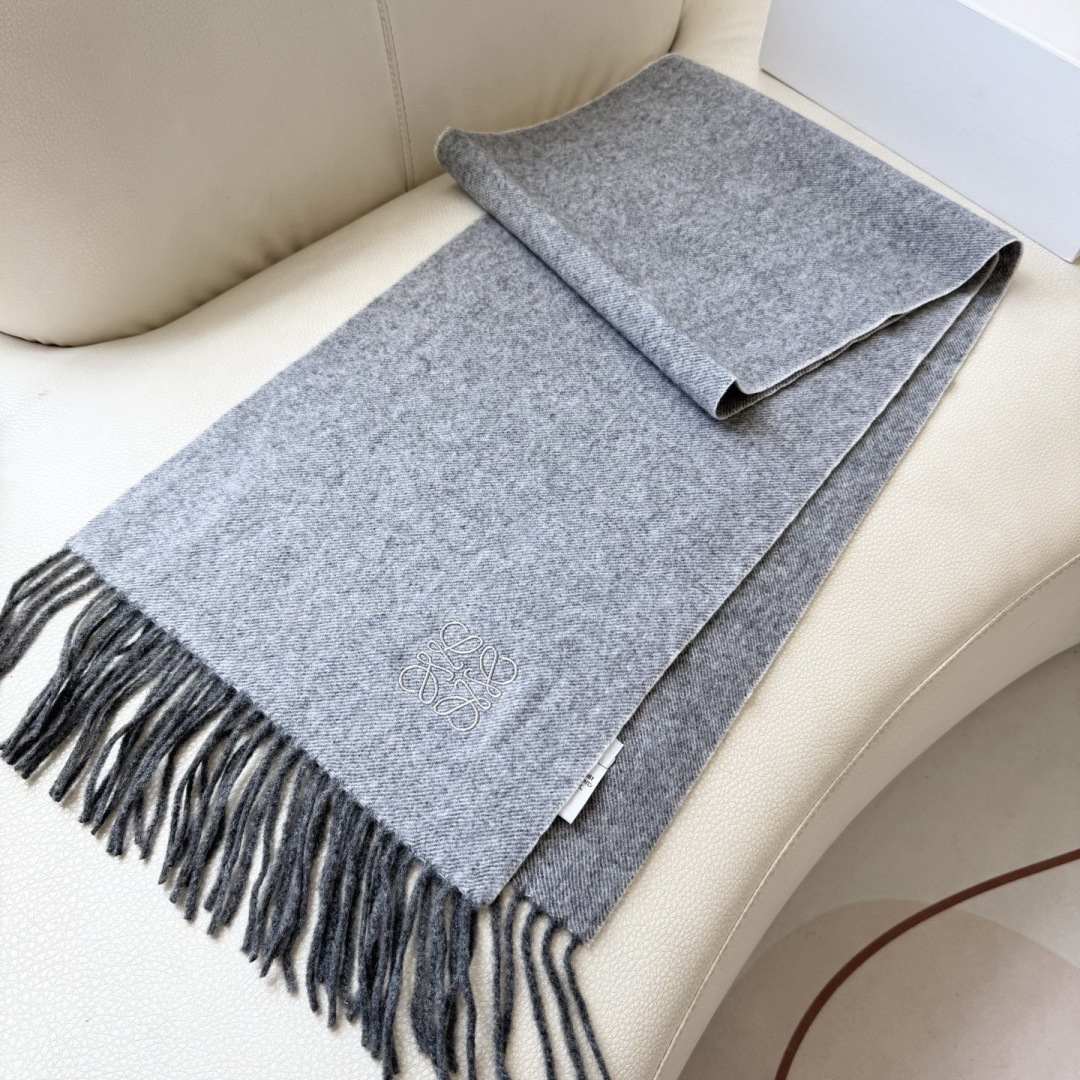 🔥爆款‼️顶级高尖端⚠️【LOEWE罗意威直供迪拜出口货‼️】🎀官网双面罗意威2024新品✨双面羊绒围巾