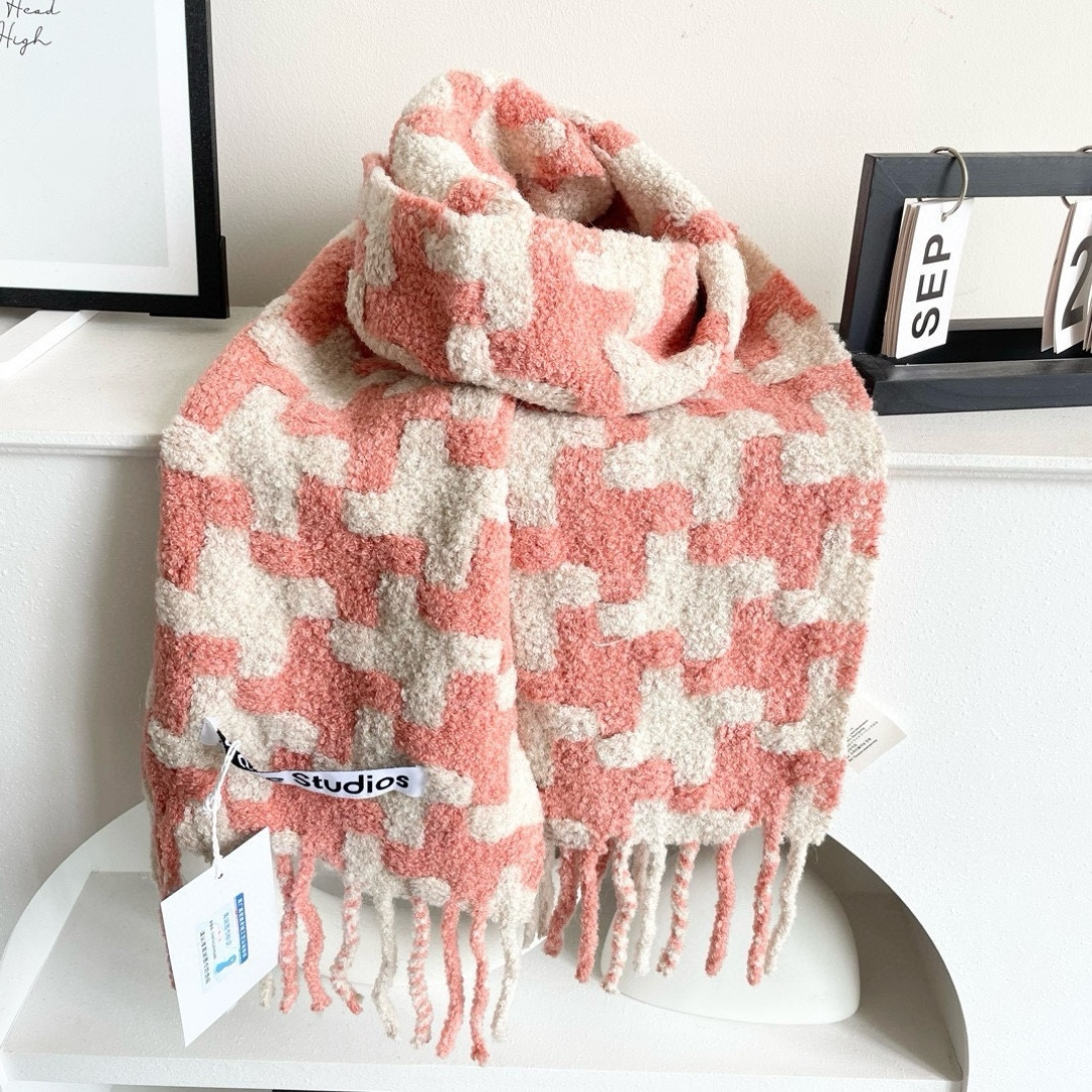 ❤️ 艾克妮千鸟格小围巾 小众大品牌 主打年轻化穿搭 蓬松感很好的一款围巾 羊驼毛➕马海毛 好打理不起皱