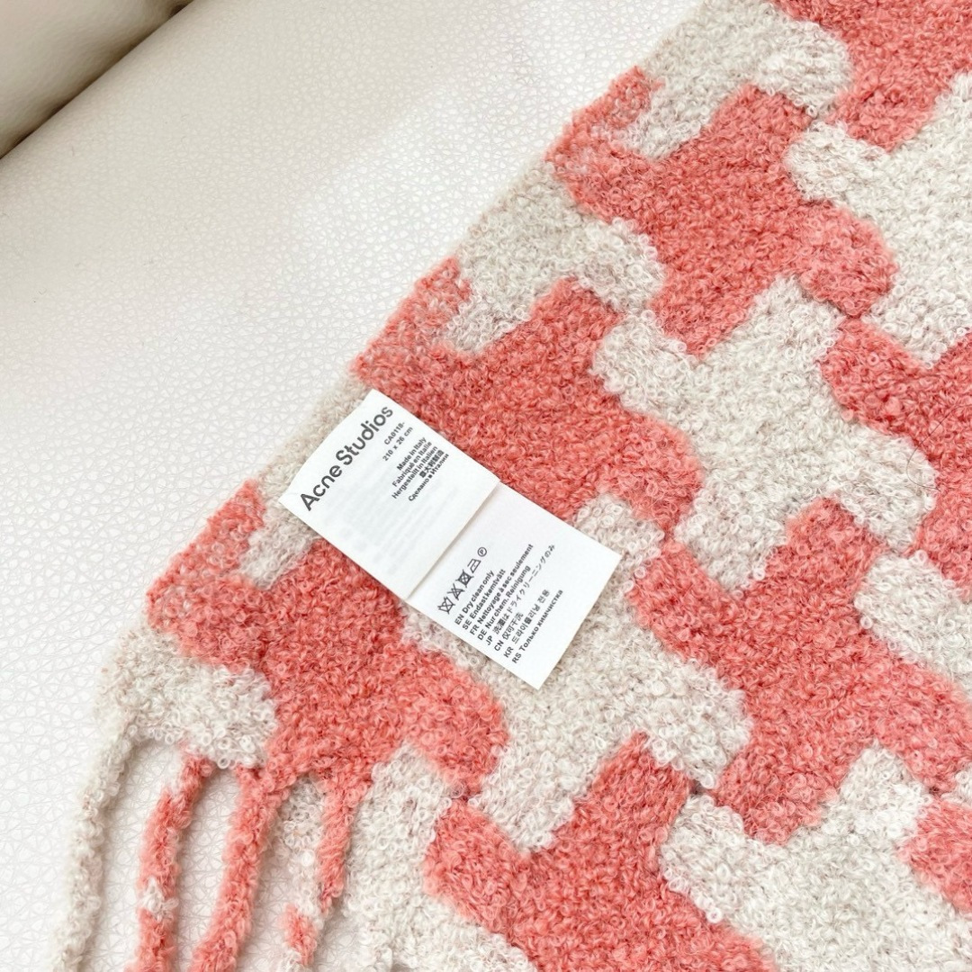 ❤️ 艾克妮千鸟格小围巾 小众大品牌 主打年轻化穿搭 蓬松感很好的一款围巾 羊驼毛➕马海毛 好打理不起皱