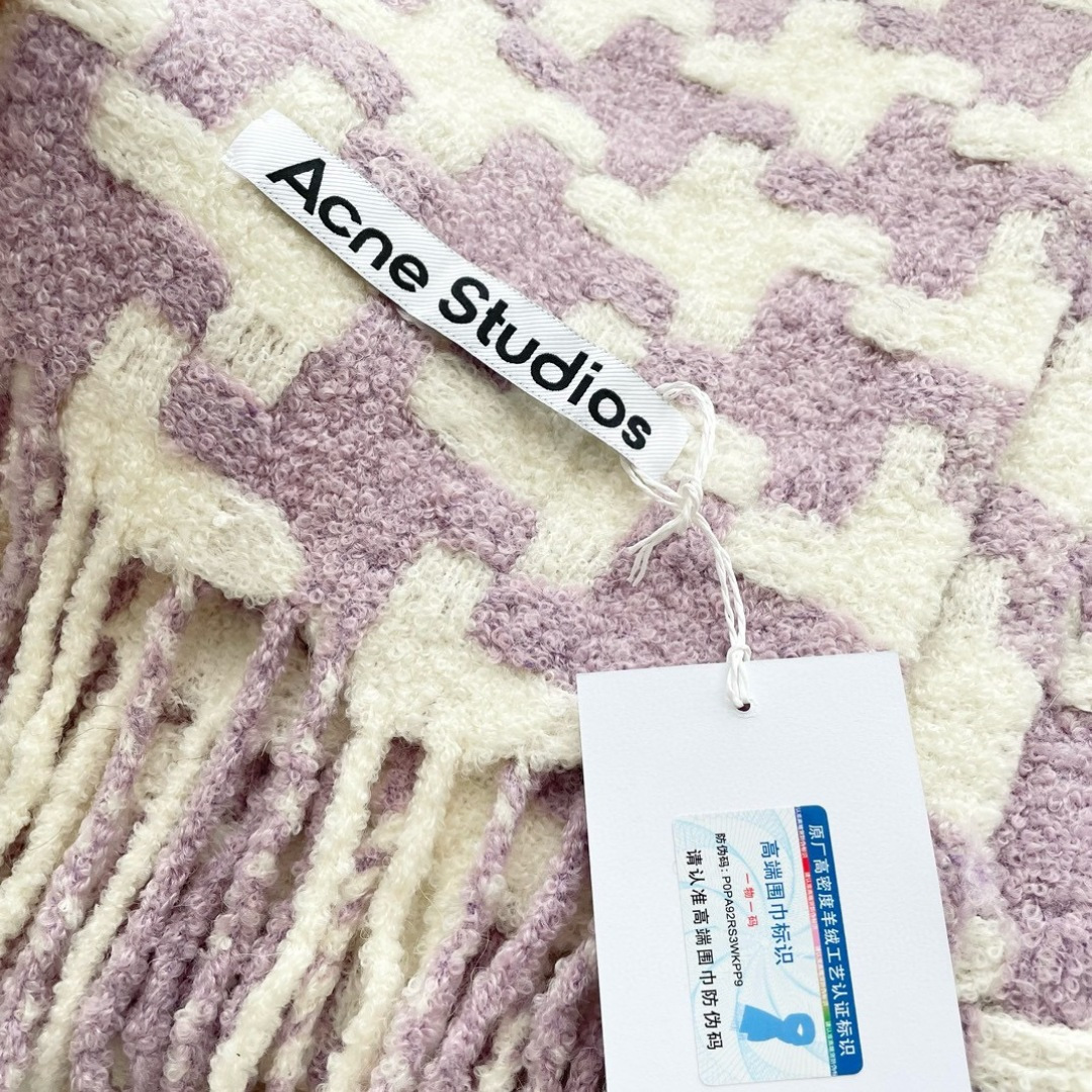 ❤️ 艾克妮千鸟格小围巾 小众大品牌 主打年轻化穿搭 蓬松感很好的一款围巾 羊驼毛➕马海毛 好打理不起皱