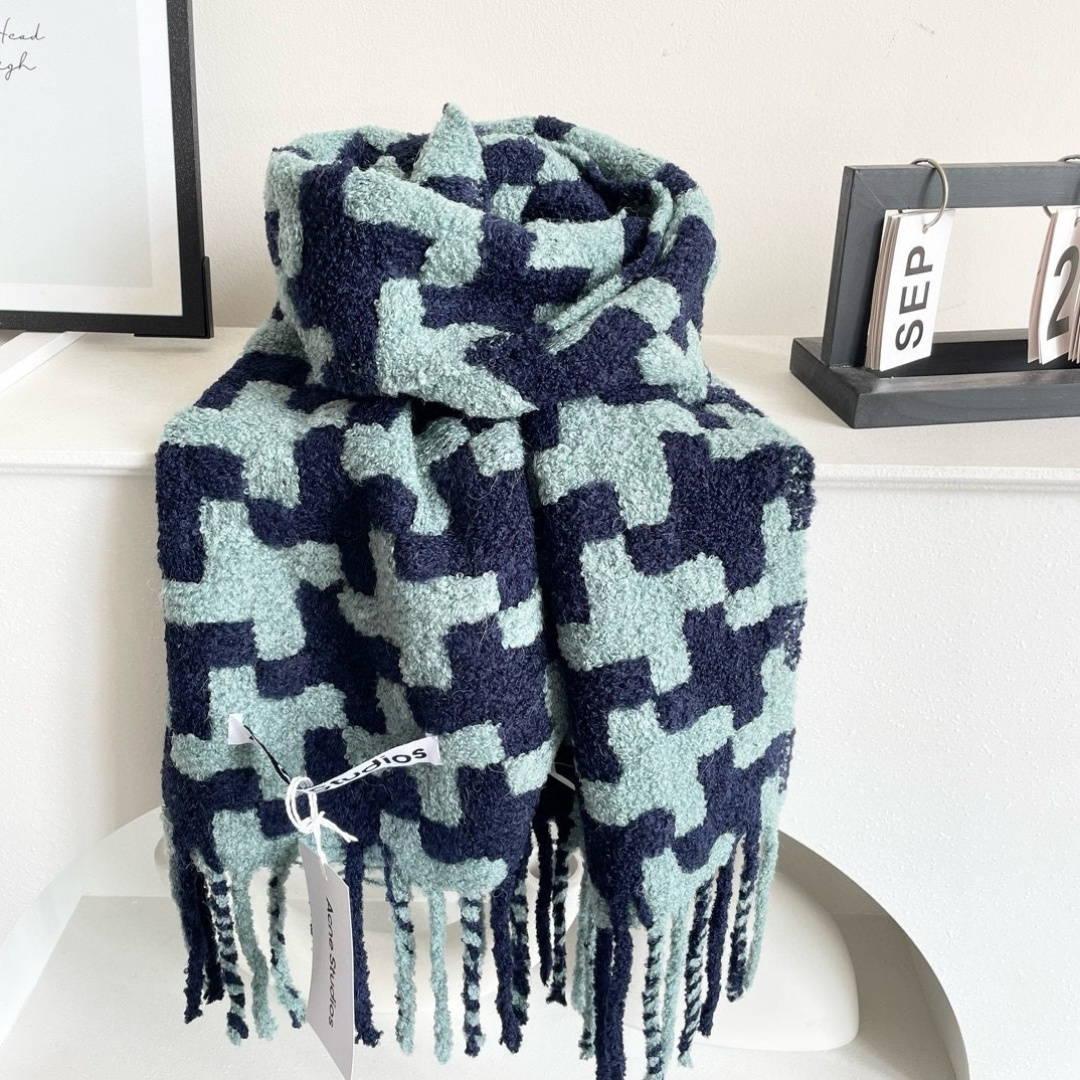 ❤️ 艾克妮千鸟格小围巾 小众大品牌 主打年轻化穿搭 蓬松感很好的一款围巾 羊驼毛➕马海毛 好打理不起皱