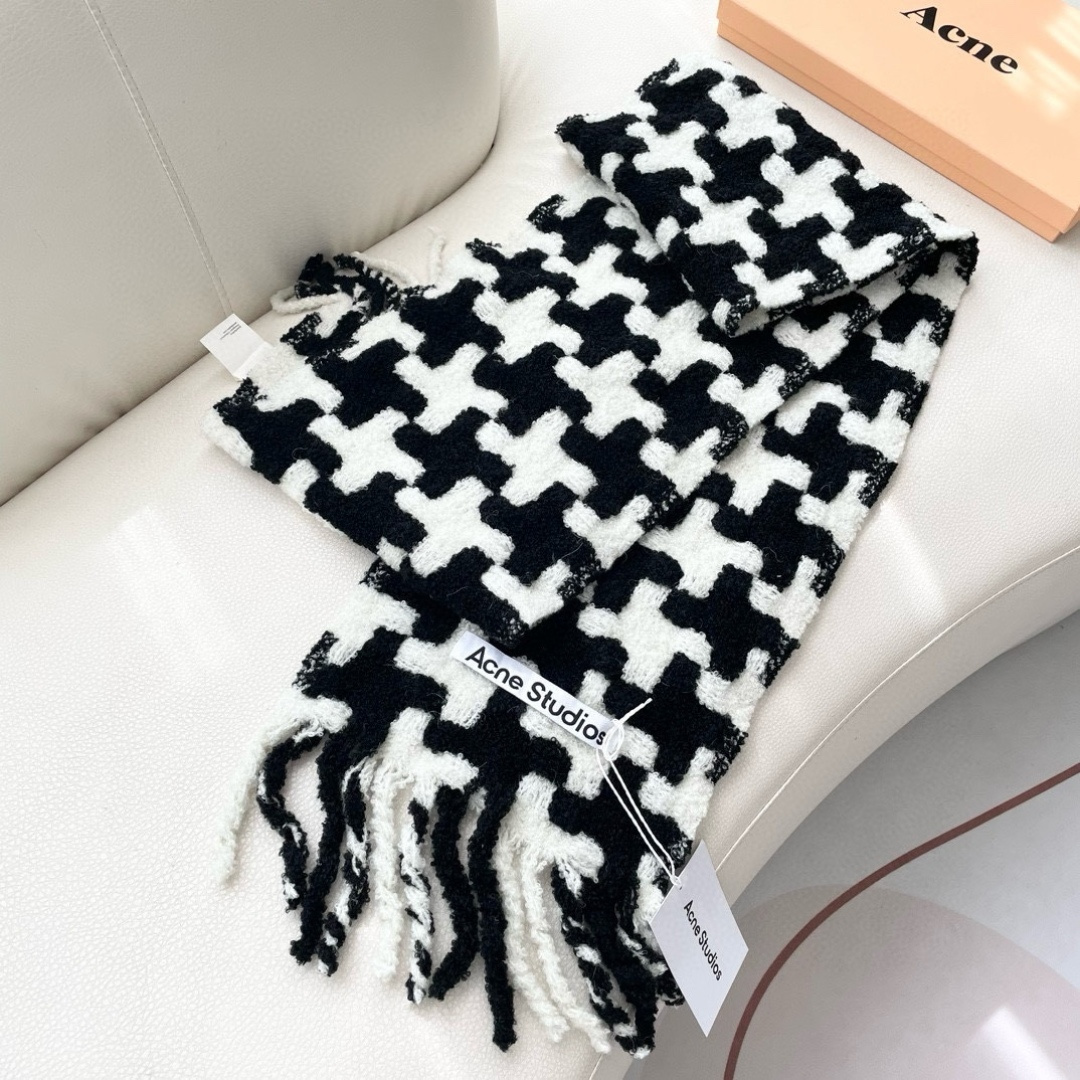 ❤️ 艾克妮千鸟格小围巾 小众大品牌 主打年轻化穿搭 蓬松感很好的一款围巾 羊驼毛➕马海毛 好打理不起皱