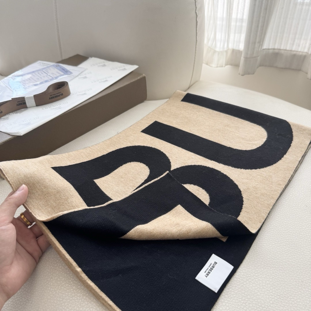 爆款上新 情侣款👍👍B家【经典战马】独家牛货🐂 奢华尽在尺寸之间，高端品质‼️具有超高羊绒品质才会被此品