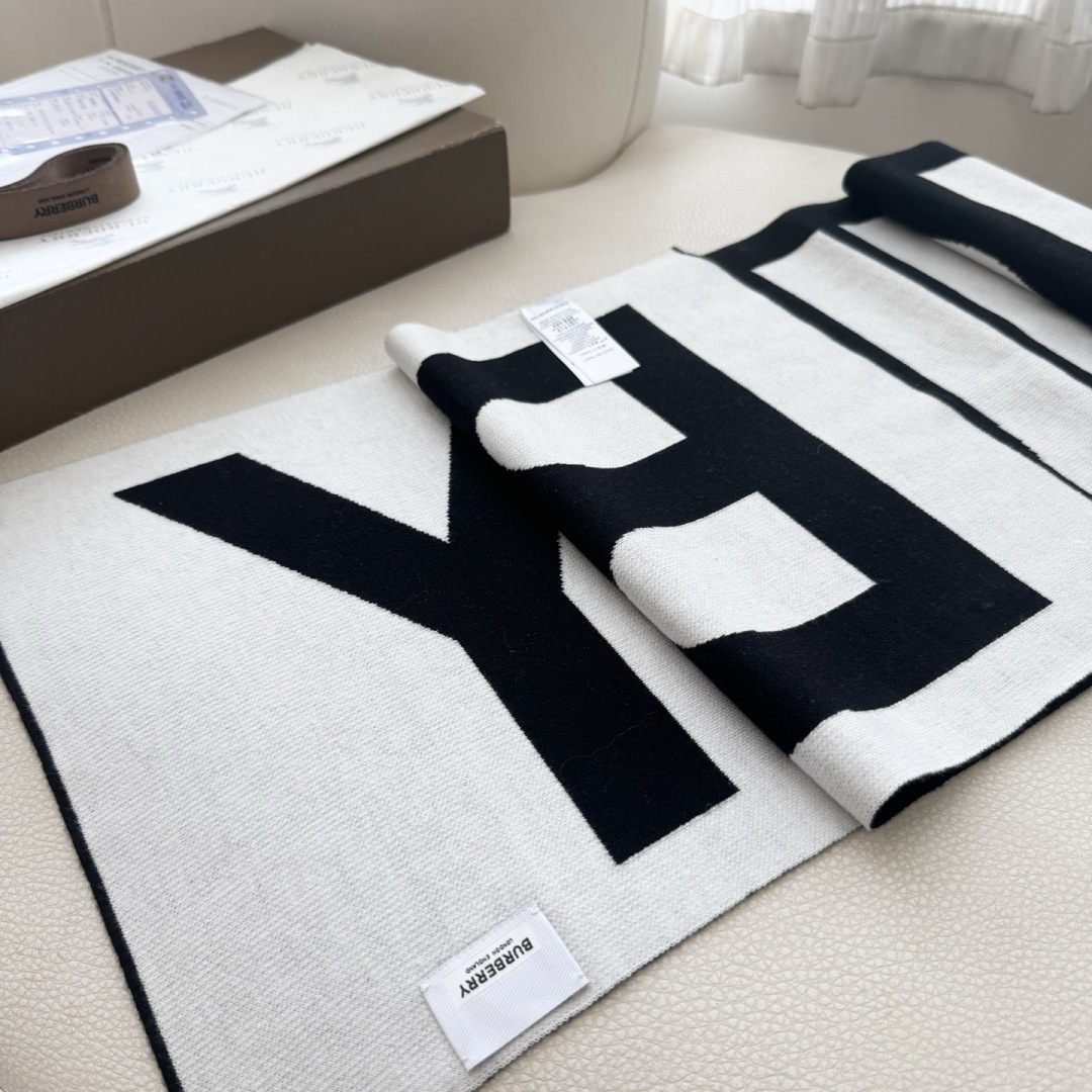 爆款上新 情侣款👍👍B家【经典战马】独家牛货🐂 奢华尽在尺寸之间，高端品质‼️具有超高羊绒品质才会被此品