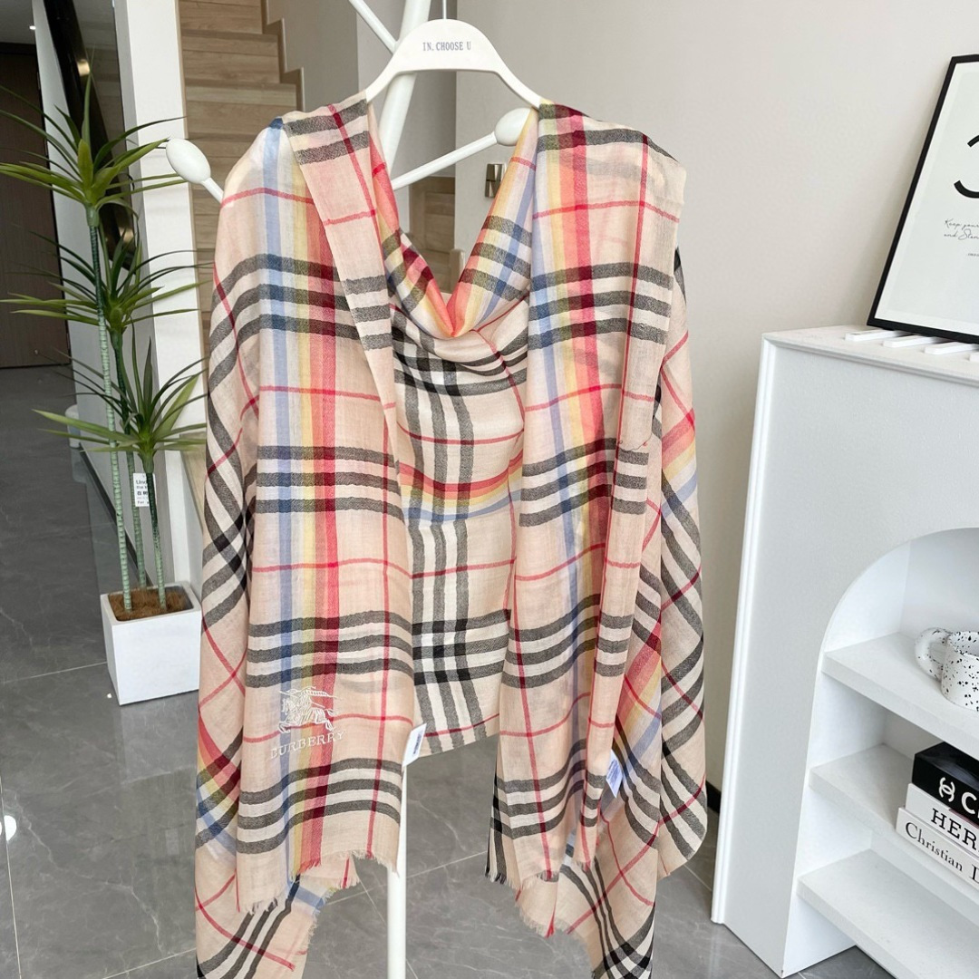 【徽标格纹】羊绒长巾⚜️bur殿堂级御用推荐❗️出口英国的订单！最新经典混纺系列。来的太是时候了❗️非常