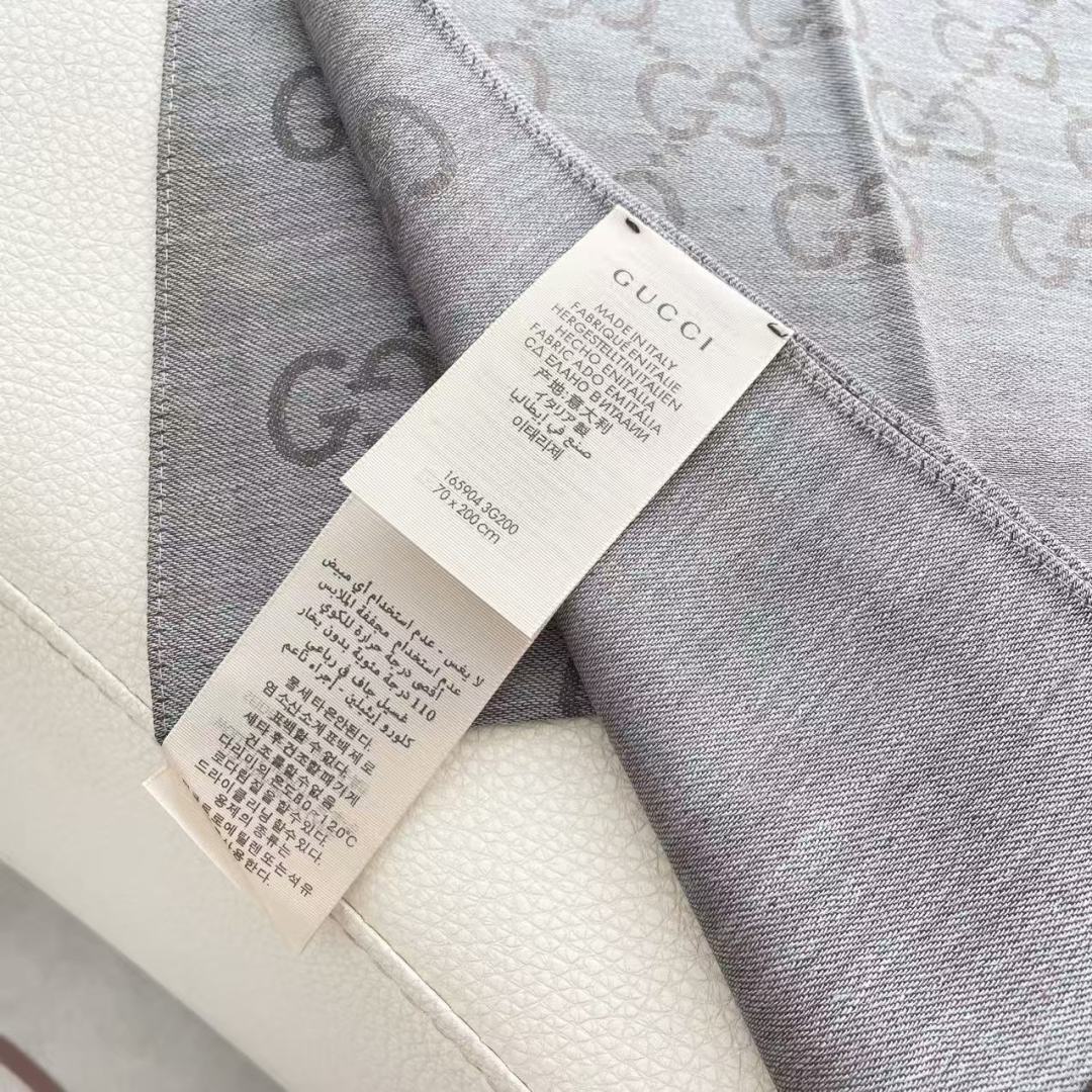 Gucci · 古奇经典羊绒披肩围巾❗来个硬货.麻溜的安排上.纯正出口❗原订单已经交货一批，其中一批刚过