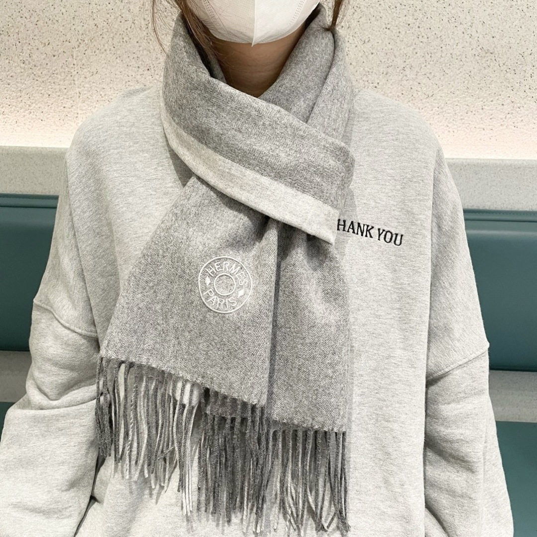 上新2025爱马仕男女款围巾且买且珍惜😍~都是出口订单所以比较难遇❤️东西讲究少而精😍好看的一定要收😎这