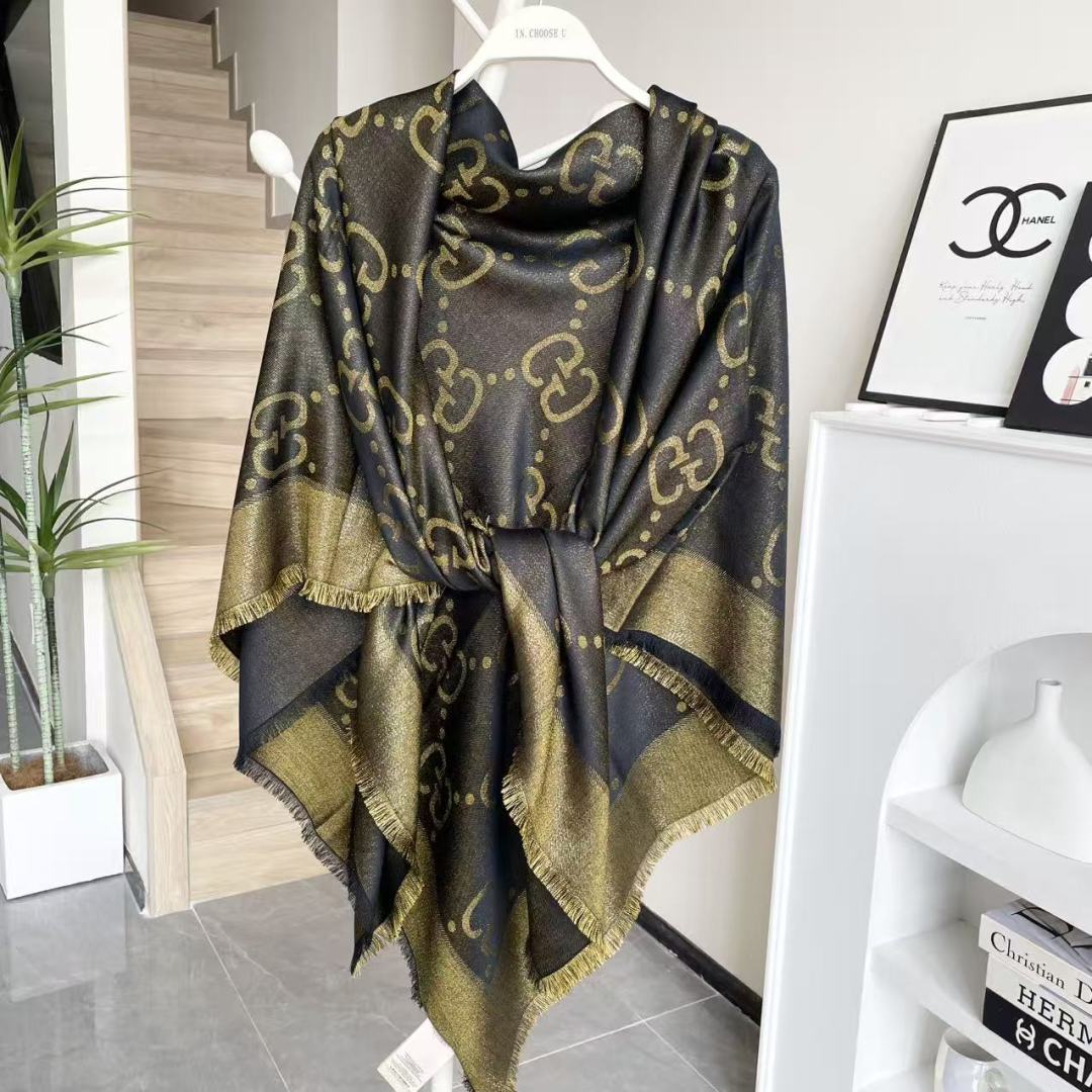 Gucci · 古奇经典羊绒真丝围巾❗来个硬货.麻溜的安排上.纯正出口❗原订单已经交货一批，其中一批刚过