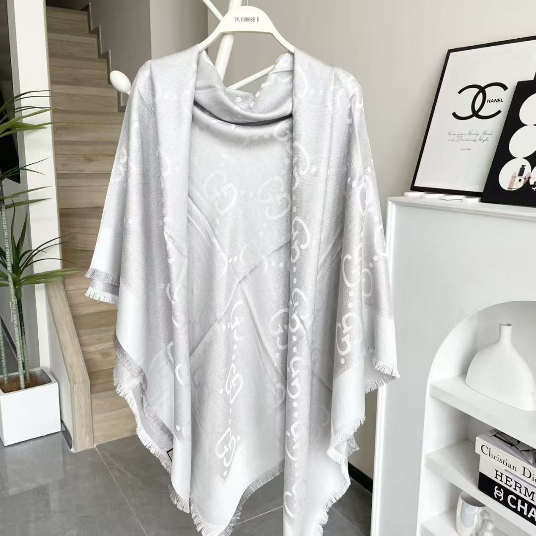 Gucci · 古奇经典羊绒真丝围巾❗来个硬货.麻溜的安排上.纯正出口❗原订单已经交货一批，其中一批刚过