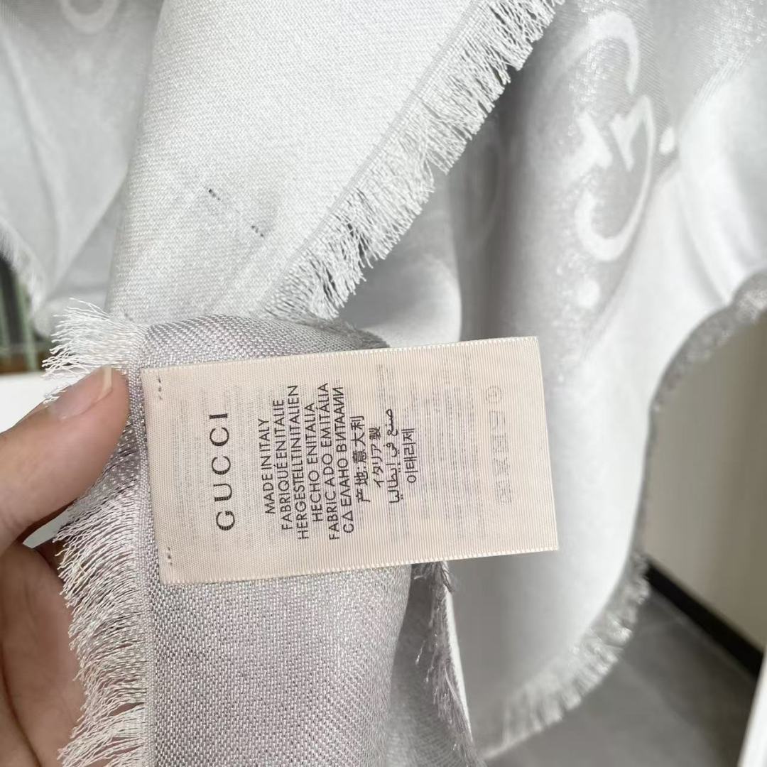 Gucci · 古奇经典羊绒真丝围巾❗来个硬货.麻溜的安排上.纯正出口❗原订单已经交货一批，其中一批刚过