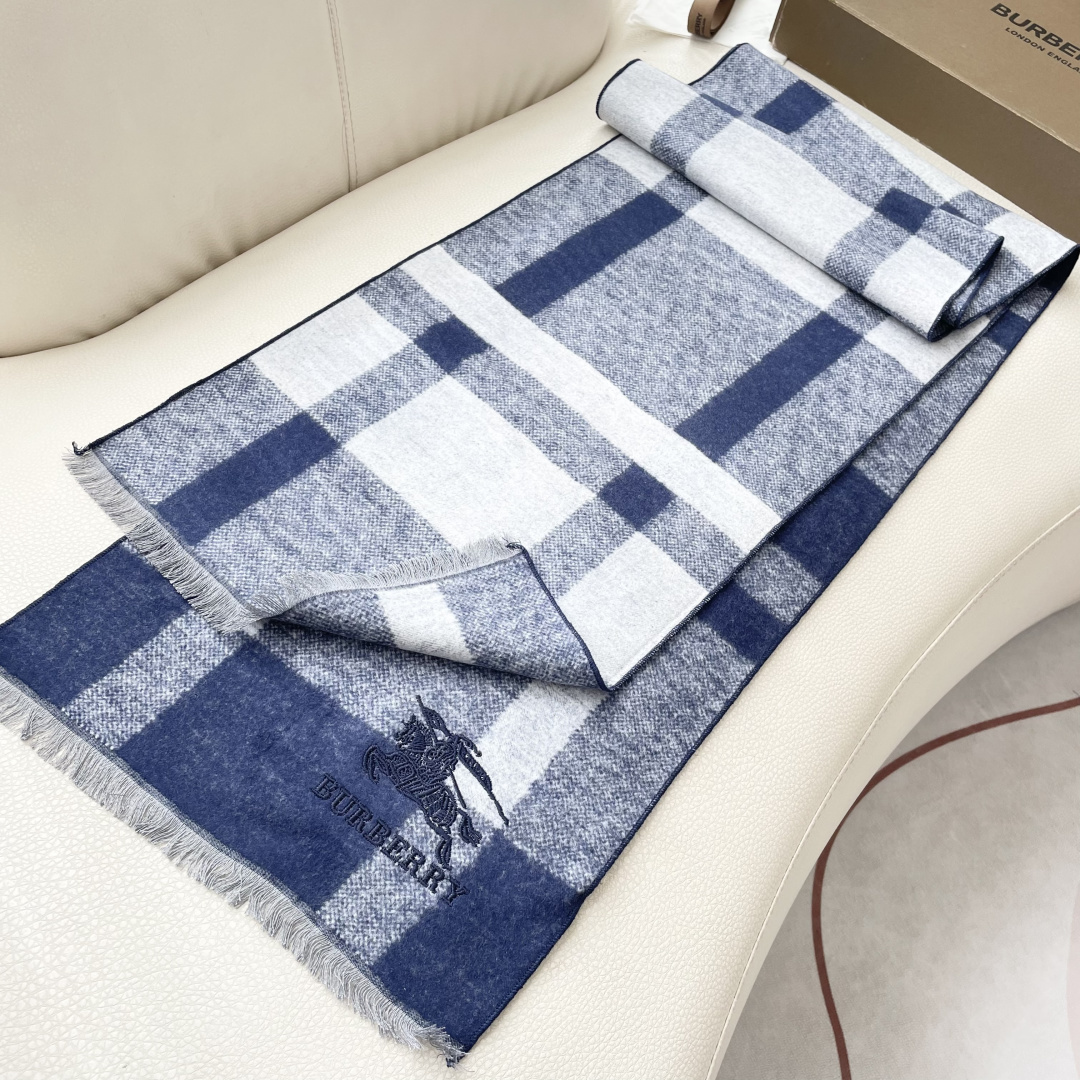 上新2025爱马仕男女款围巾且买且珍惜😍~都是出口订单所以比较难遇❤️东西讲究少而精😍好看的一定要收😎这