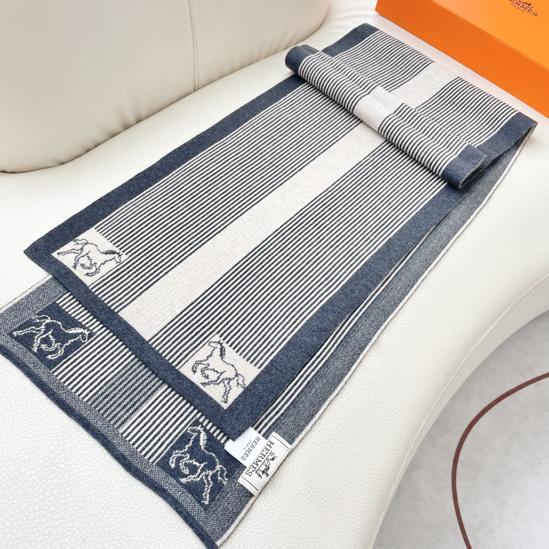 爆款上新 情侣款👍👍爱马仕独家牛货🐂 奢华尽在尺寸之间，高端品质‼️具有超高羊绒品质才会被此品牌青睐‼️